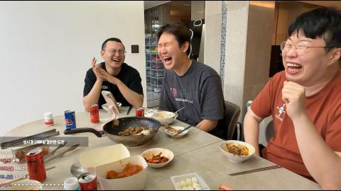 야바 - 봉준) 나도 아빠한테 영어 배우고 싶다니깐 문짝에다 붙이는 거 사...