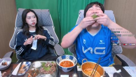 야바 - [클립]마빡이 불백 한입쇼 보고 당황한 으악이