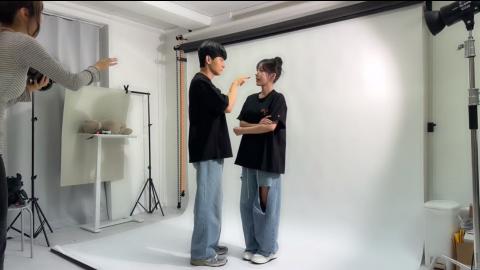 야바 - 사장님) 앞에 정면 보면서..아니아니 / 미오탱) 아니 내 정면이 ...
