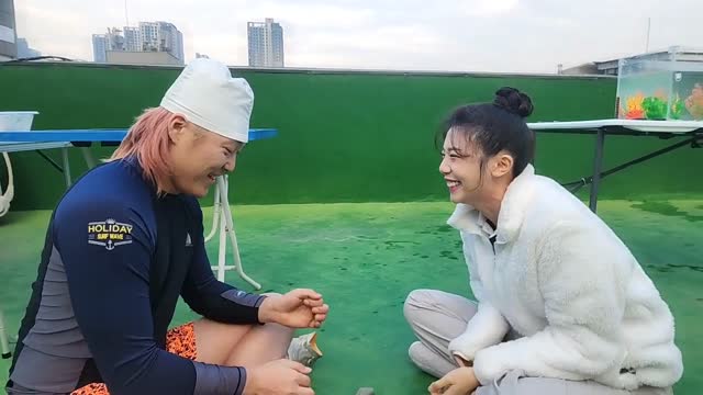 블루팀-먹물 물총 참참참 (두돈반 VS 유진냥)