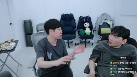 플라즈마단 - [클립]교머니한테 혼나는 김민교 김동하 ㅋㅋㅋㅋㅋㅋ...